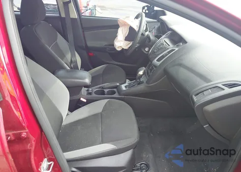 2013 Ford Focus Se z USA, uszkodzony, nr VIN 1FADP3F26DL306525